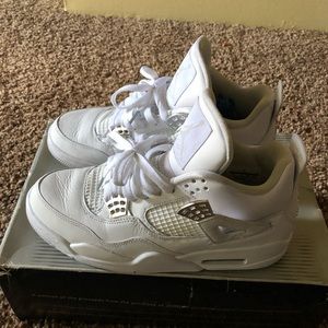 Jordan Retro 4 “Pure Money” size 8.5
